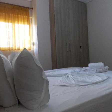 Coastline Apartments Σαράντα Εξωτερικό φωτογραφία