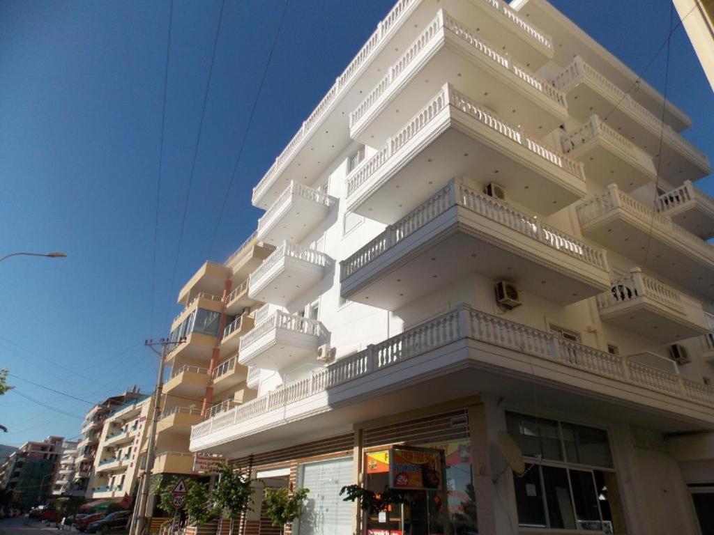Coastline Apartments Σαράντα Εξωτερικό φωτογραφία