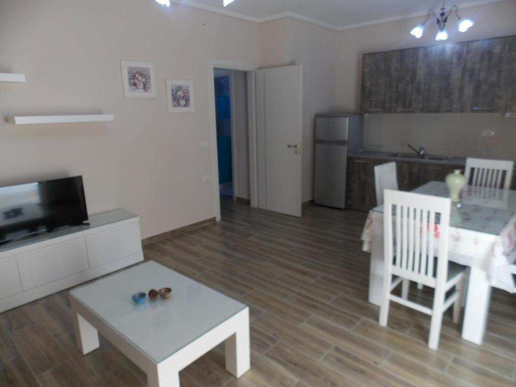 Coastline Apartments Σαράντα Εξωτερικό φωτογραφία
