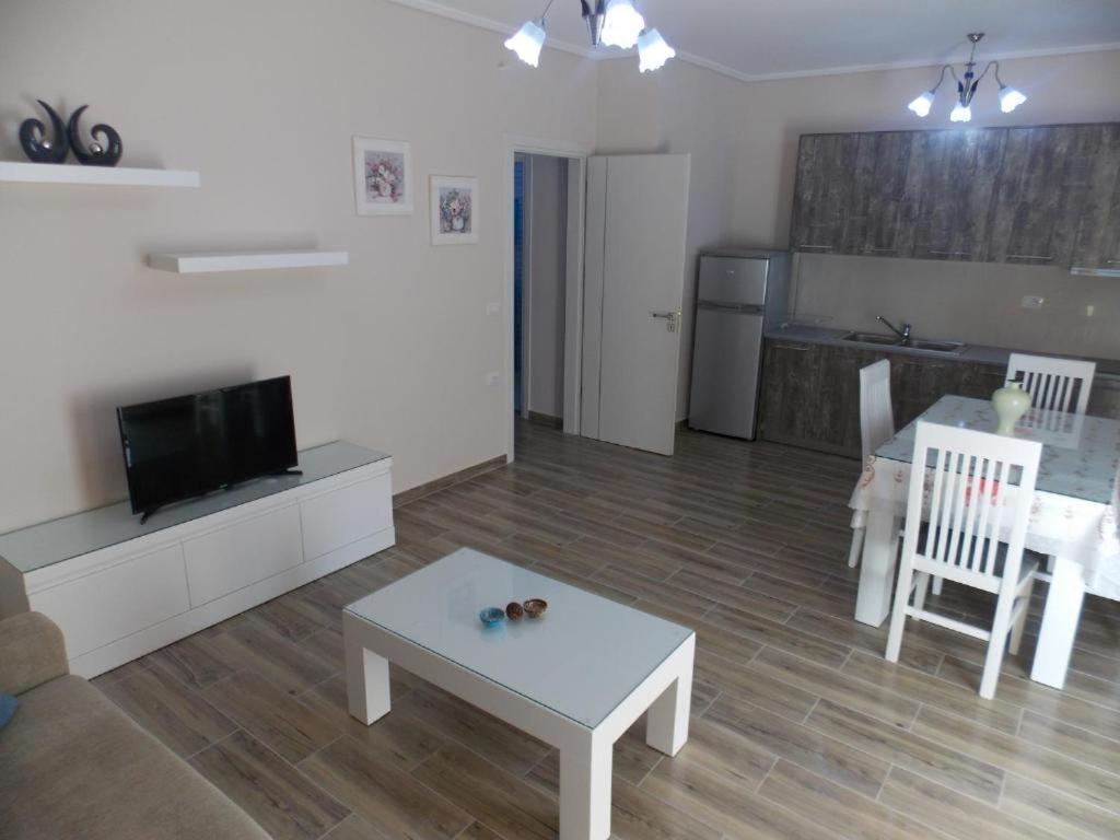 Coastline Apartments Σαράντα Εξωτερικό φωτογραφία